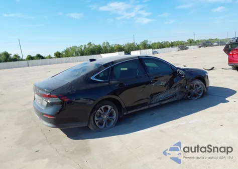 2024 Honda Accord Ex z USA, uszkodzony, nr VIN 1HGCY1F32RA004430